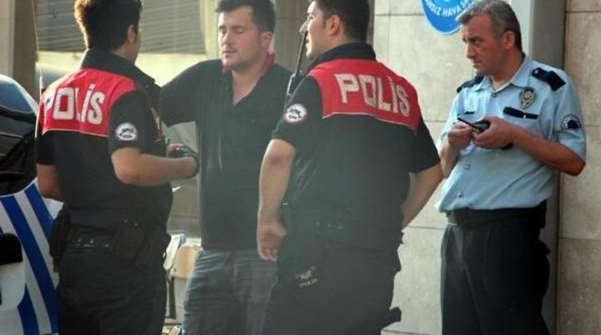 T&uuml;fekle Vurduğu Ağabeyini Hastaneye G&ouml;t&uuml;rd&uuml;