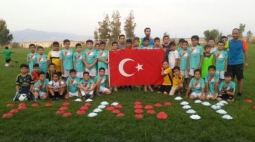 Minik Y&uuml;reklerden Kocaman Hareket