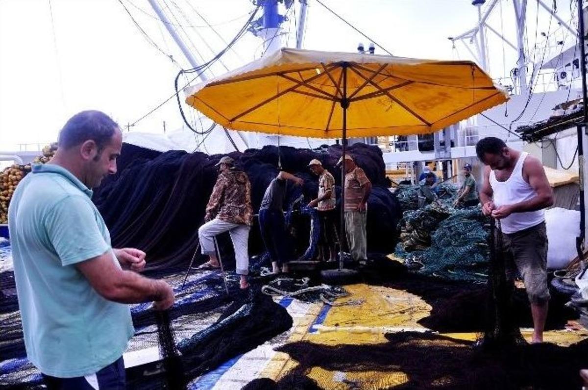 Karadeniz&rsquo;de &rsquo;umut Ağları&rsquo; &Ouml;r&uuml;lmeye Başlandı