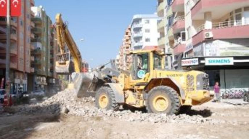 Silifke Atat&uuml;rk Caddesinde Hummalı &Ccedil;alışma