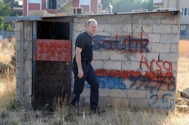 Cezaevi Firarisi Polisi Görünce Balkondan Atlayıp Kaçtı