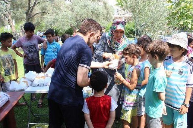 Yavuz Selim Camii’nde Kur’an Okumayı Öğrenen 400 Minik Köfteli Kutlama Yaptı