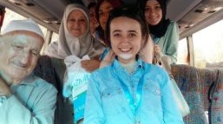 İzmit&rsquo;ten İlk Hac Kafilesi Yola &Ccedil;ıktı