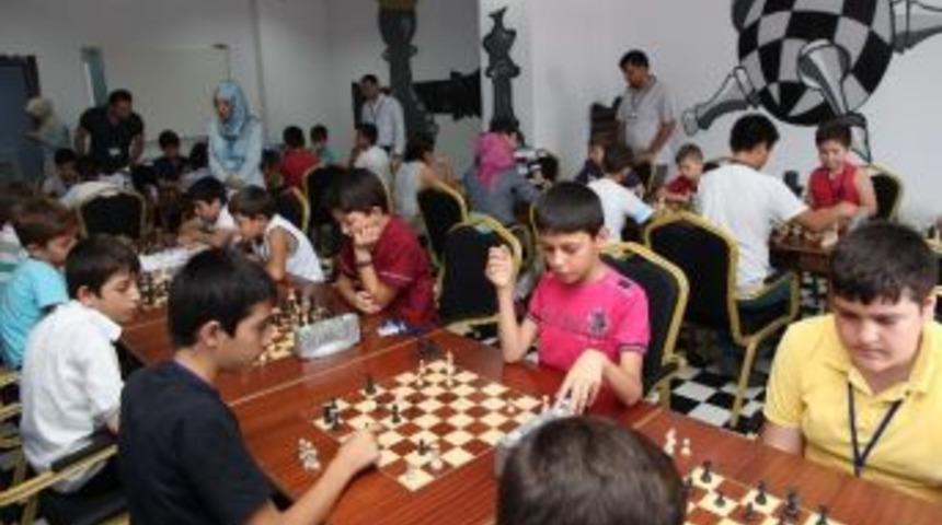 Bilgievleri Satran&ccedil; Turnuvası Yapıldı