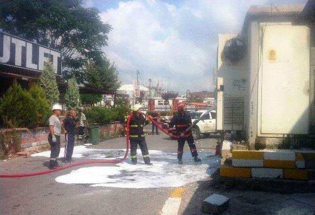 Hastaneye Ait Trafoda Çıkan Yangın Korkuttu