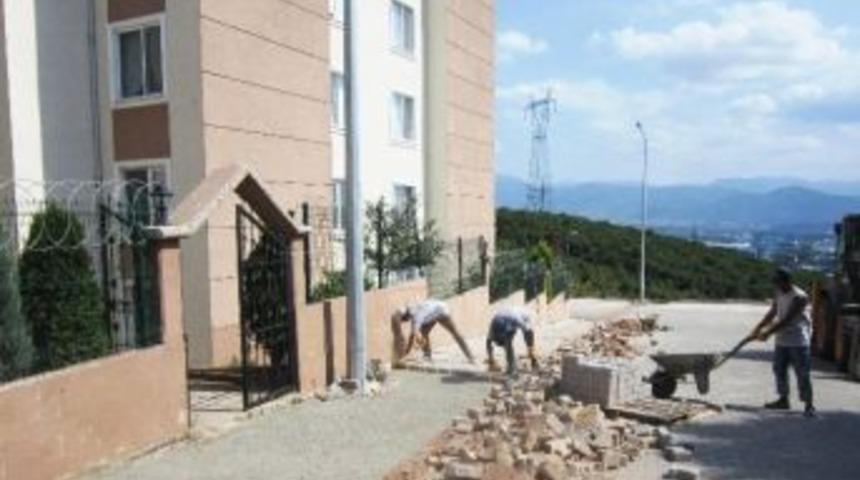 İzmit Belediyesi Tahrip Olan Yolları Tamir Etti