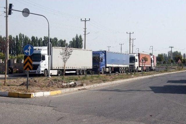 Iğdır-doğubayazıt Yolu Ulaşıma Açılmadı