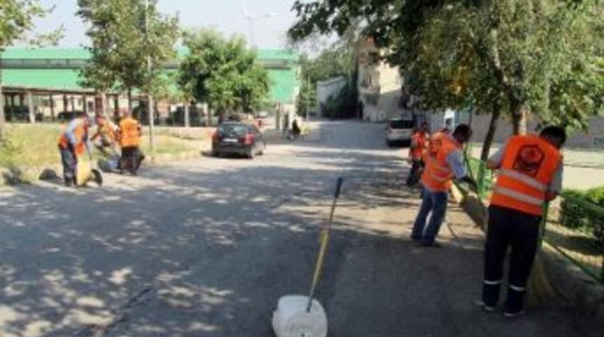 Yıldırım&rsquo;da K&ouml;şe Bucak Temizlik