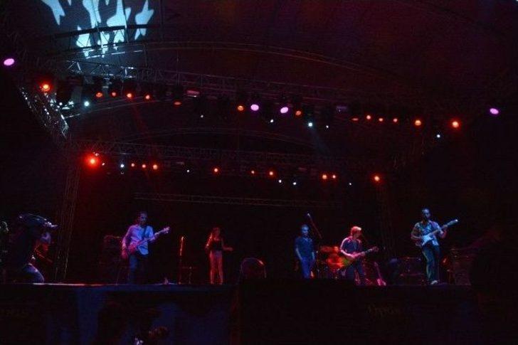 Zeytinli Rock Festivali Başladı G3