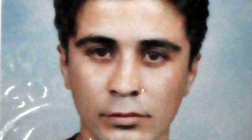 Kuyuya D&uuml;şen Arkadaşını, Suni Teseff&uuml;s Ve Kalp Masajıyla Yaşama D&ouml;nd&uuml;rd&uuml;