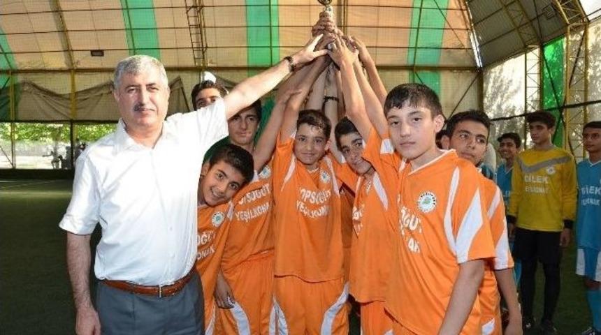 Yeşil Konaklar Arası Küçükler Futbol Turnuvası Sona Erdi