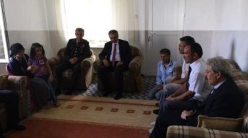 Kılı&ccedil;&rsquo;tan Şehit Ailesine Başsağlığı Ziyareti