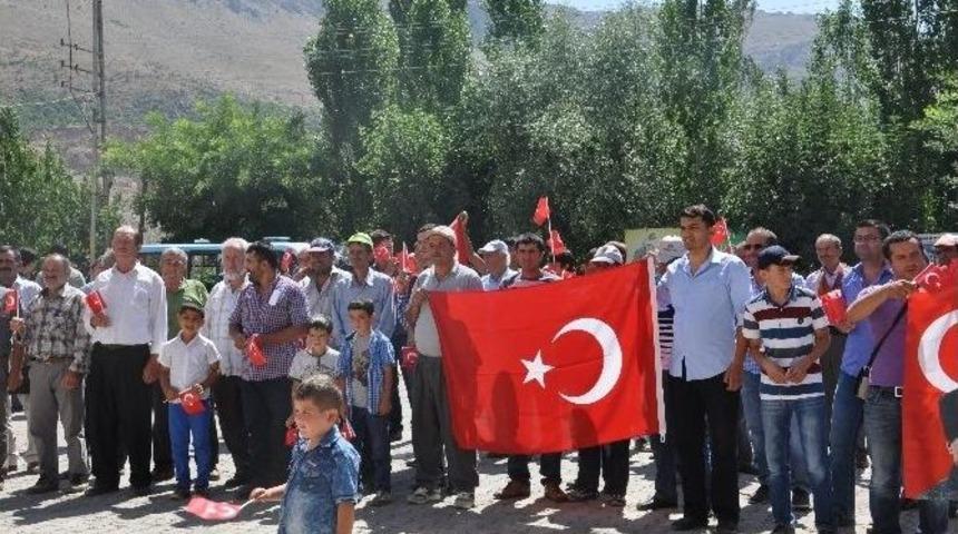 Sarıveliler&rsquo;de &ldquo;ter&ouml;re Lanet, Birlik Ve Beraberlik Mitingi&rdquo; D&uuml;zenlendi
