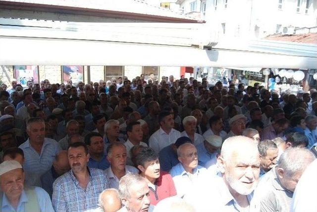 Şehitler İçin Gıyabı Cenaze Namazı Kılındı 1