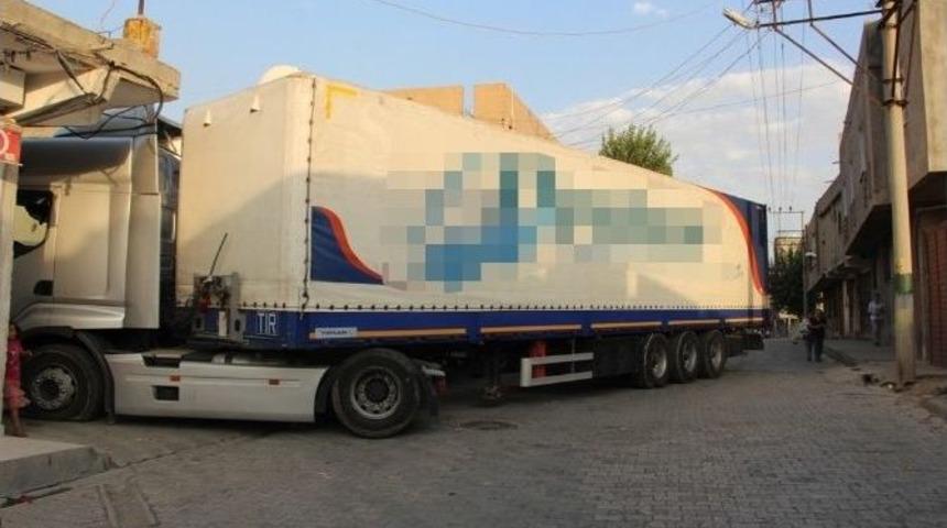 Ydg-h&rsquo;liler Ka&ccedil;ırdıkları Tır İle Emniyete Saldırmaya Kalktı