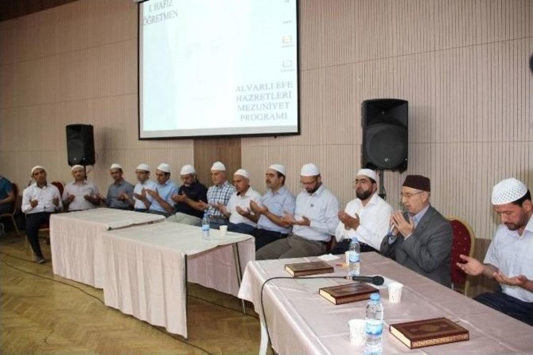 Hafız &Ouml;ğretmenler Katılım Belgelerini Aldılar
