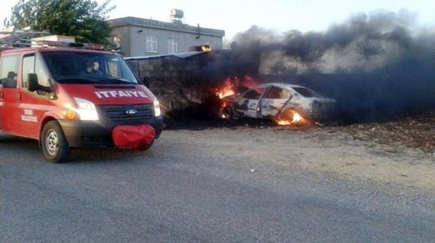 Kontrolden &Ccedil;ıkan Otomobil Alev Aldı: 6 Yaralı