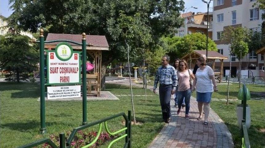 Başkan Ata&ccedil; Yenilenen Parkları Denetledi