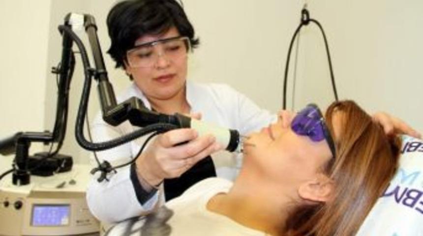 Boyun Ve Eller Erken Yaşlanır