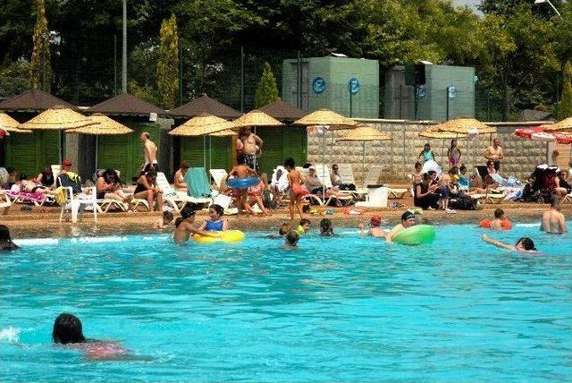 Kent Park Plajı Yaz Sezonunu Verimli Geçiriyor