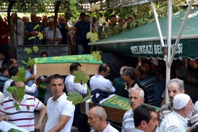 Kayseri Büyükşehir Belediyesi Basın Danışmanı Osman Yalçın’ın Babaannesi Toprağa Verildi