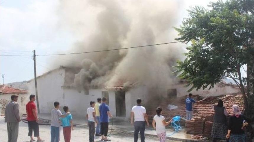 Haymana&rsquo;da Ev Yangını