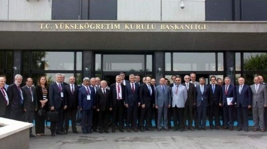 &Uuml;niversite Hastaneleri İ&ccedil;in İşbirliği Protokol&uuml; İmzalandı&rlm;