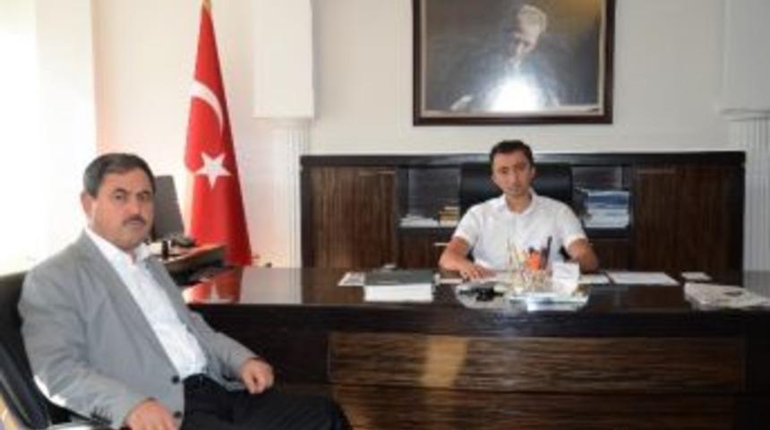 Başkan Eser Kaymakam T&uuml;rk&rsquo;&uuml; Ziyaret Etti