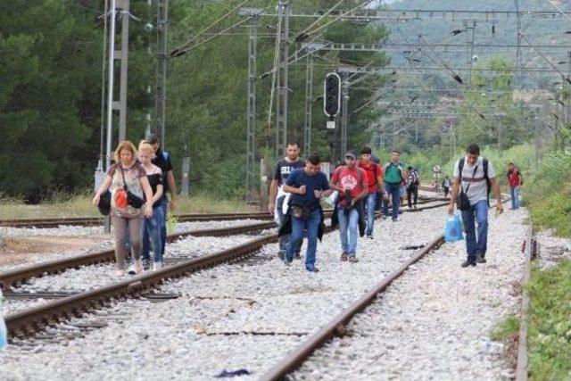 Makedonya Sınırında Kaçakların Avrupa Yürüyüşü