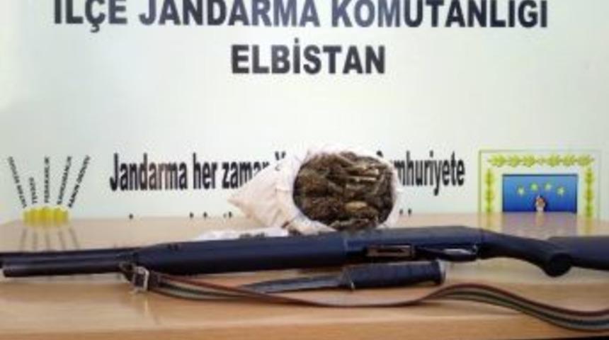 Jandarmadan G&ouml;&ccedil;erlere &lsquo;esrar&rsquo; Operasyonu