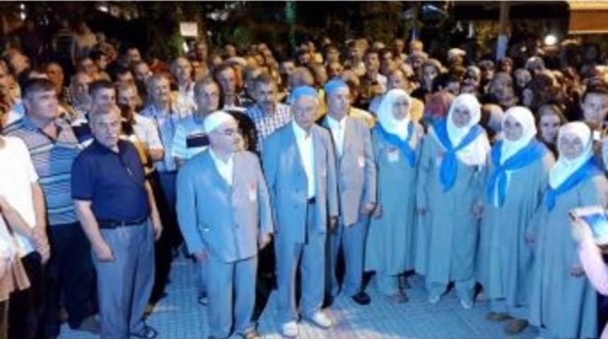 Hacı Adayları Kutsal Topraklara Uğurlandı