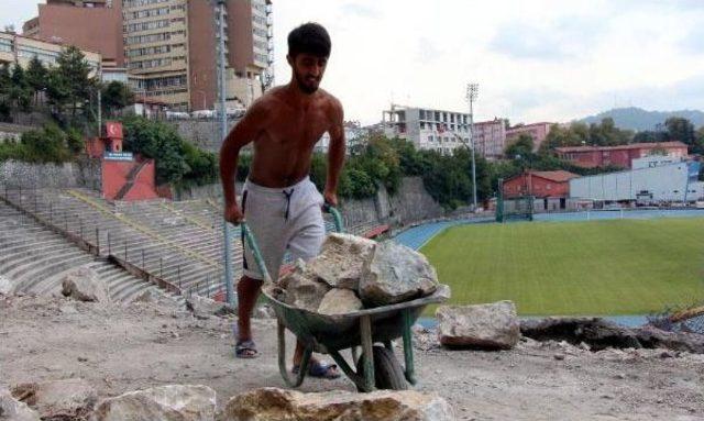 Zonguldak Kömürspor Taraftarlarından Örnek Davranış