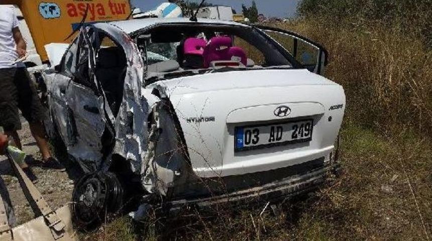 &Ccedil;orum'da Kaza: 4'&uuml; &Ccedil;ocuk 8 Yaralı