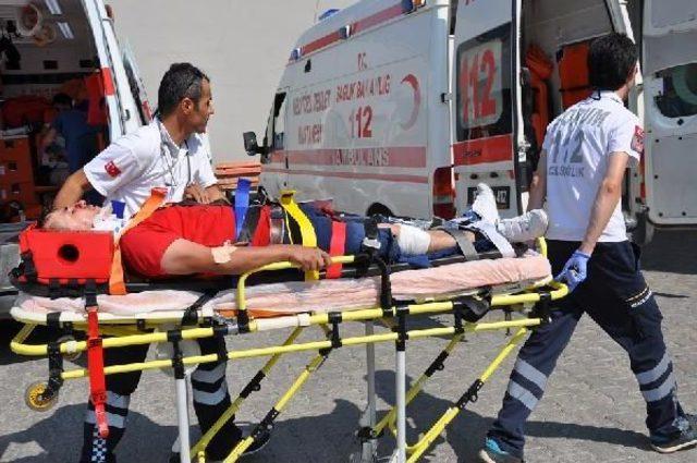 Çorum'da Kaza: 4'ü Çocuk 8 Yaralı