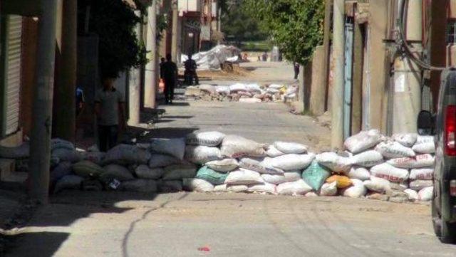 Nusaybin'de Hendek Kapatan Polislere Ateş Açıldı