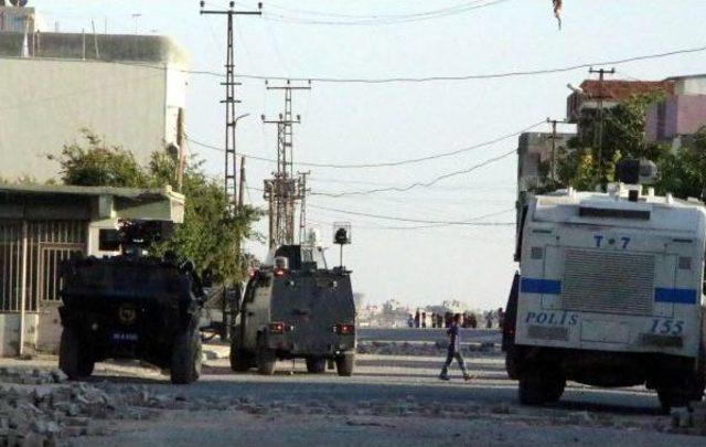 Nusaybin'de Hendek Kapatan Polislere Ateş Açıldı