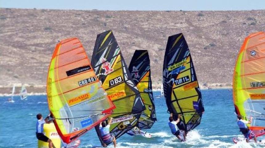 R&uuml;zgarın Hızlıları &Ouml;d&uuml;lleri Topladı