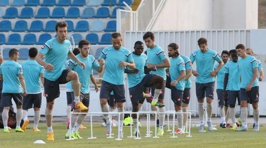 Osmanlı&rsquo;nın Yeni Golc&uuml;s&uuml; Takımla &Ccedil;alıştı