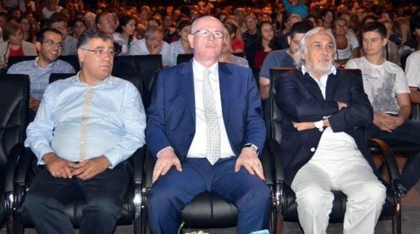 &rsquo;diktat&ouml;r&rsquo; Filminin T&uuml;rkiye Galası Eskişehir&rsquo;de Yapıldı
