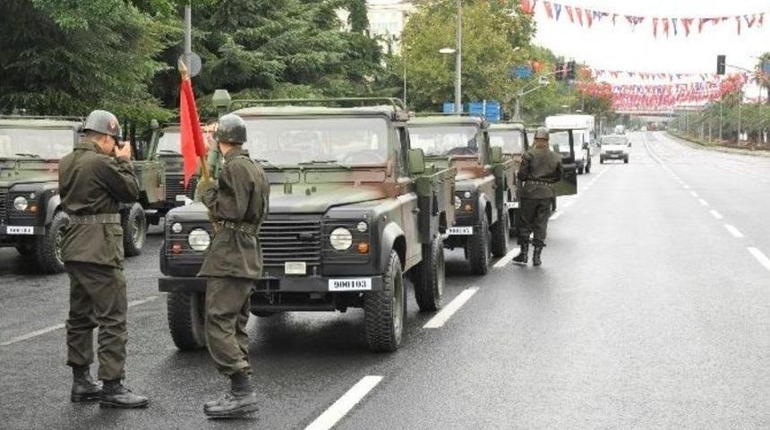 Vatan Caddesi 30 Ağustos Zafer Bayramı Provası İ&ccedil;in Trafiğe Kapatıldı