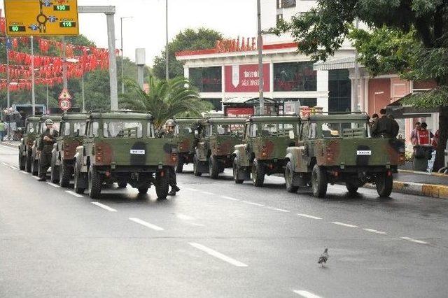 Vatan Caddesi 30 Ağustos Zafer Bayramı Provası İçin Trafiğe Kapatıldı