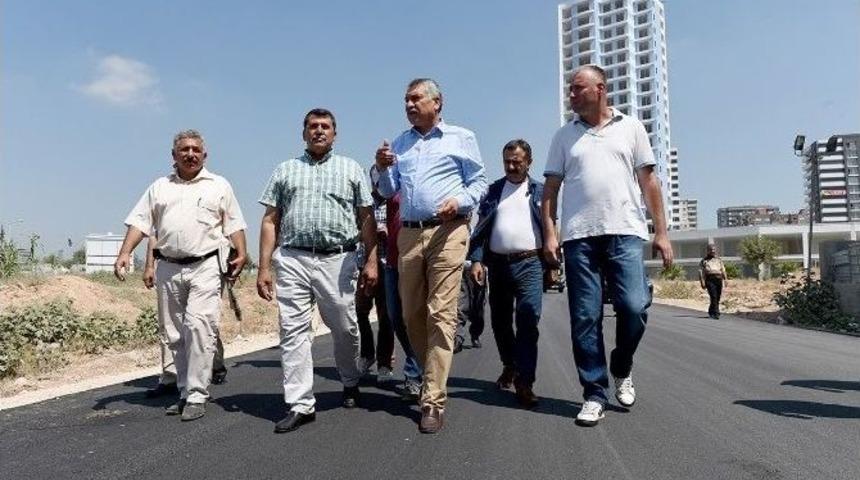 Zeydan Karalar Hem &Ccedil;alışmaları Denetledi, Hem Vatandaşın G&ouml;nl&uuml;n&uuml; Aldı