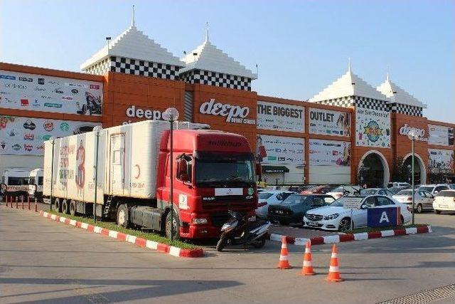 Deepo Outlet Avm ‘de Kan Bağışı Kampanyası Yapıldı