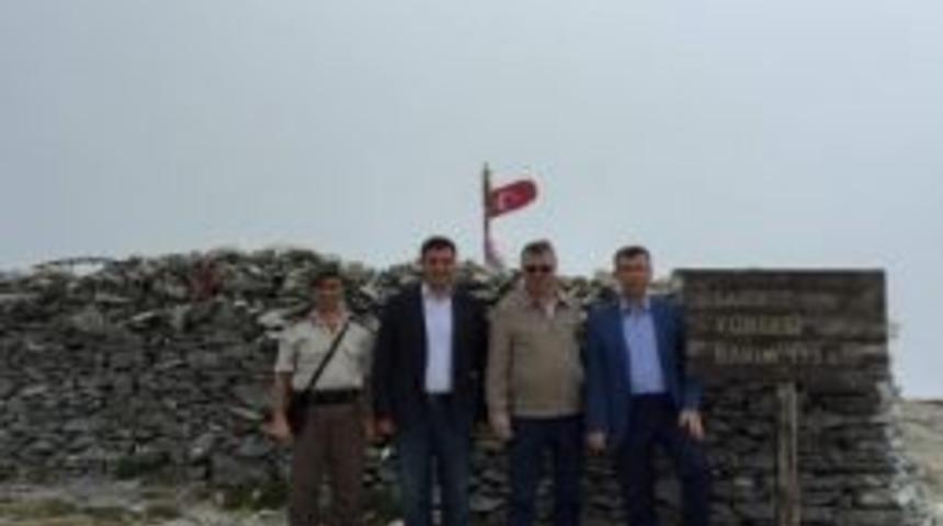 Kaymakam Sırmalı Sarıkız’a Çıktı