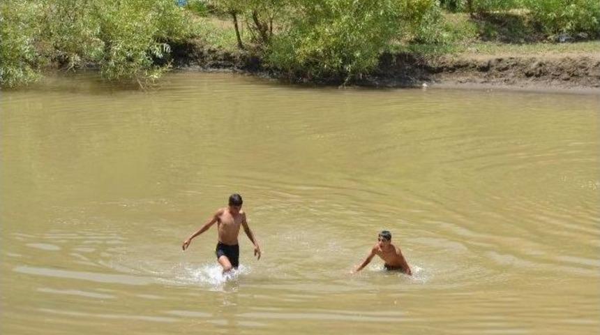 Sıcaklar Bunaltıyor