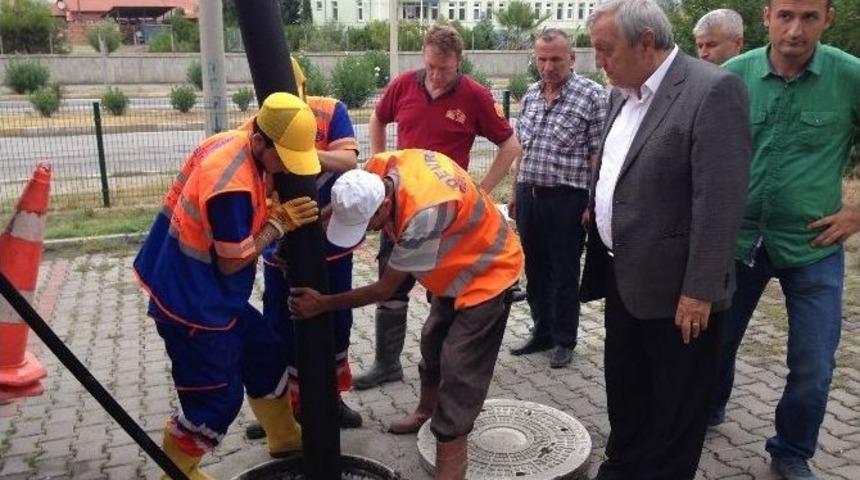 Devrek Belediyesinden Rögar Ve Izgara Temizliği