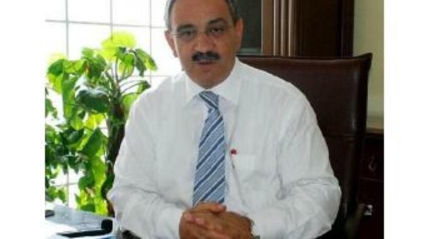 Mehmet Tekelioğlu, Ak Parti'yi 'yan Yatmış Gemiye' Benzetti