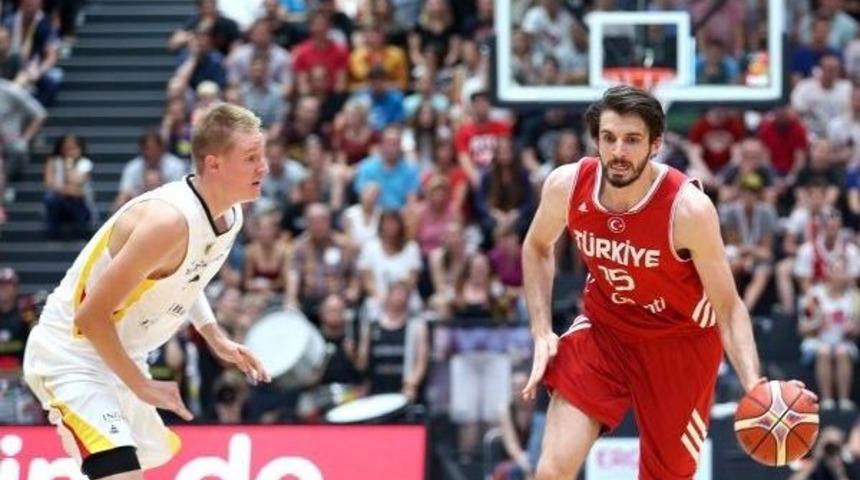 A Milliler Almanya&rsquo;ya Mağlup Oldu