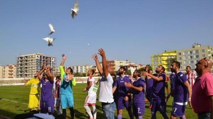 Batman Stadında Barış G&uuml;vencinleri U&ccedil;uruldu