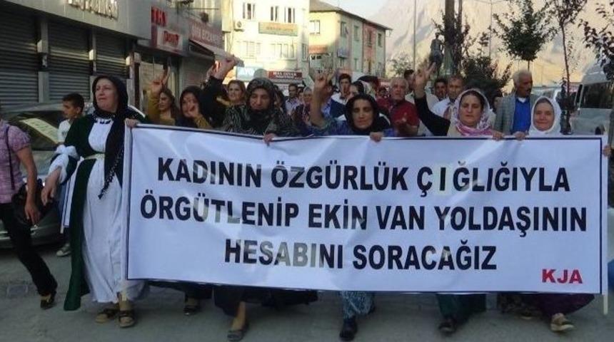 Hakkari&rsquo;de &rsquo;irademe Dokunma&rsquo; Y&uuml;r&uuml;y&uuml;ş&uuml; D&uuml;zenlendi